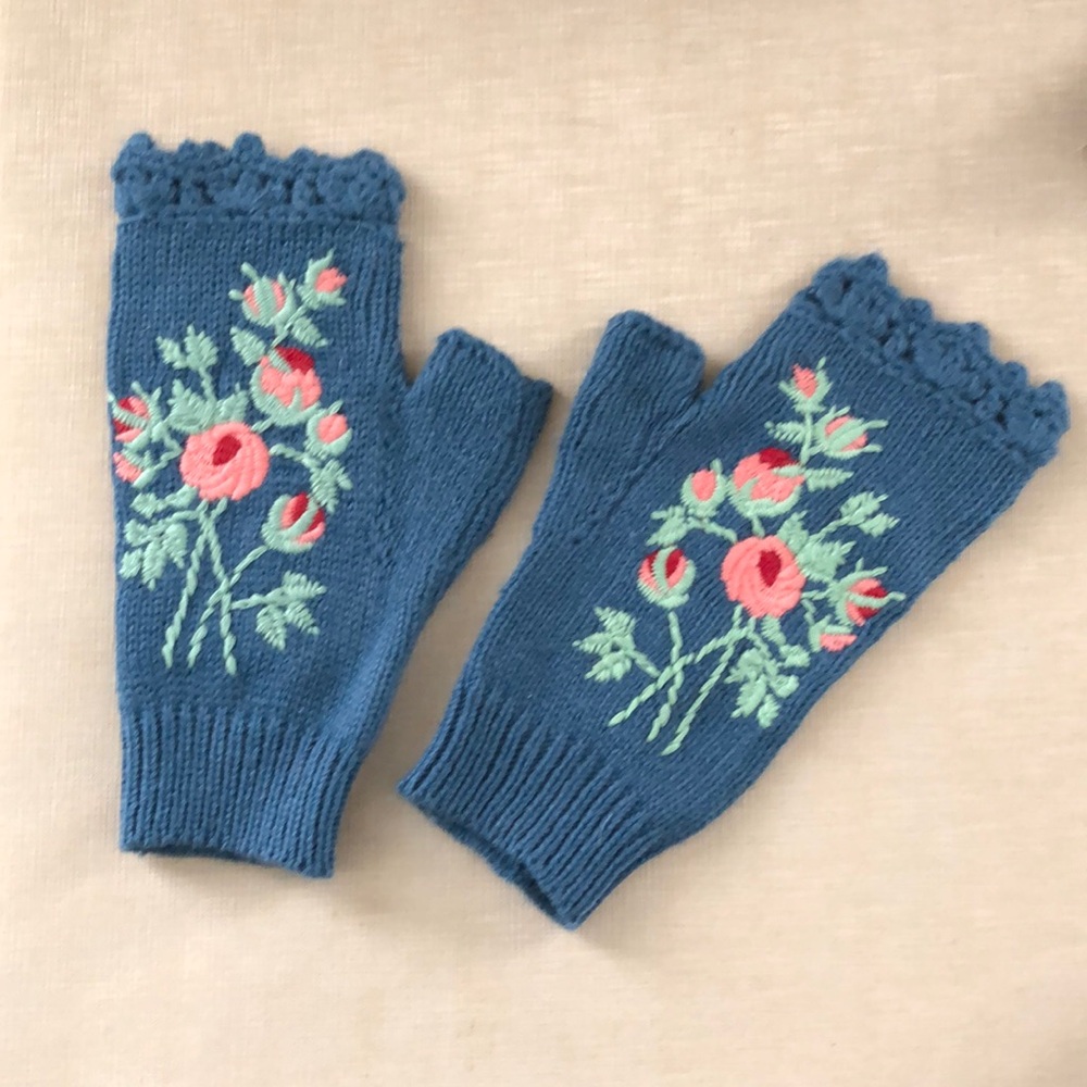 Floral Fingerless Mittens Gloves Embroidered Knit